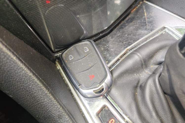 Used Cadillac SRX 2015 3.0L Comfort Version Vehicle Key