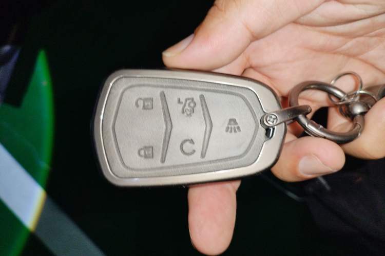 Used Cadillac SRX 2015 3.0L Elite Model Vehicle Key