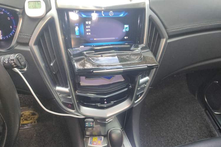 Used Cadillac SRX 2015 3.0L Comfort Version Audio And AC Panel