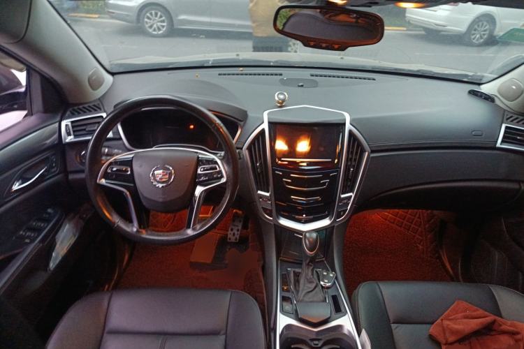 Used Cadillac SRX 2015 3.0L Comfort Version Center Console