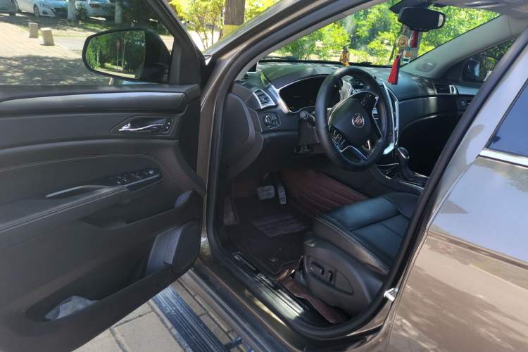 Used Cadillac SRX 2015 3.0L Comfort Version Driver Seat