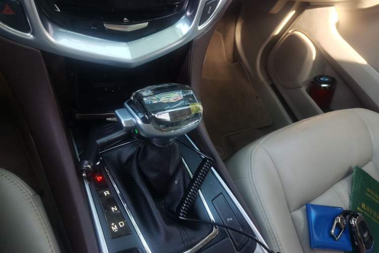 Used Cadillac SRX 2015 3.0L Elite Model Gear Lever