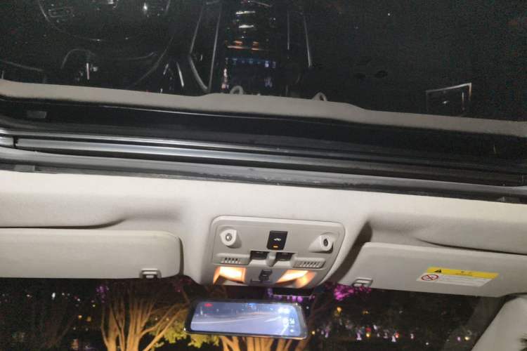 Used Cadillac SRX 2015 3.0L Comfort Version Headliner