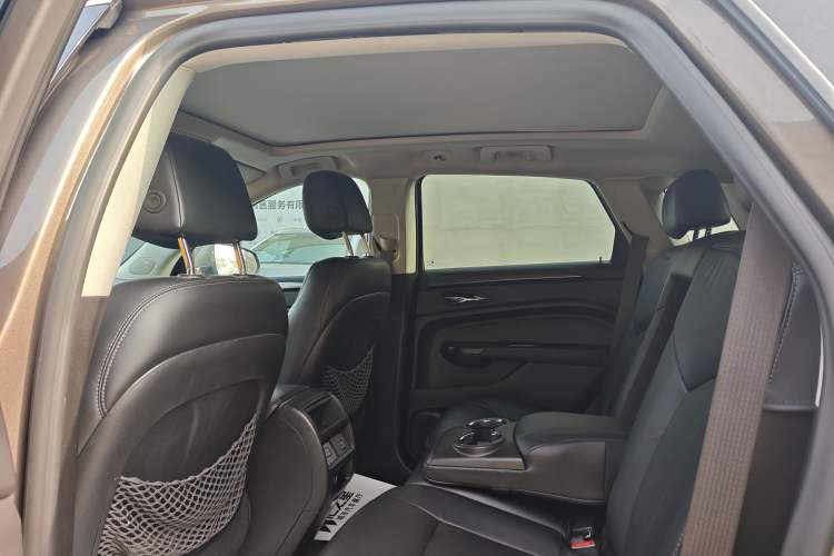 Used Cadillac SRX 2015 3.0L Comfort Version Interior 1