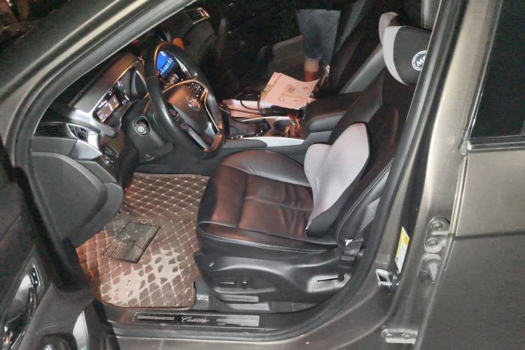 Used Cadillac SRX 2015 3.0L Comfort Version Left Front Seat
