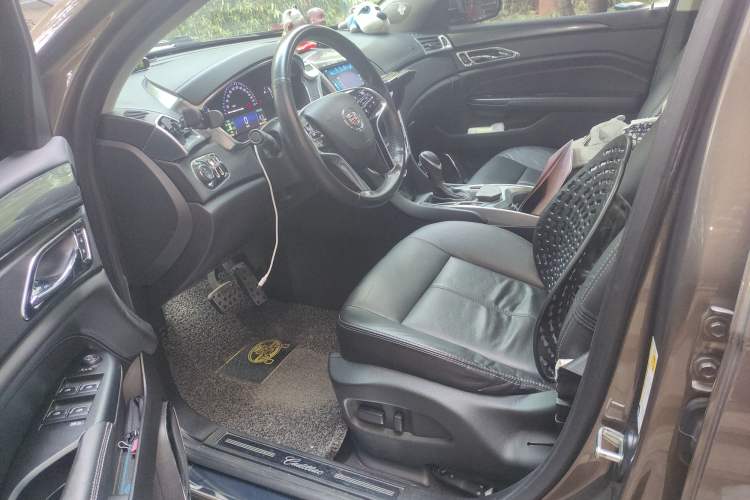 Used Cadillac SRX 2015 3.0L Comfort Version Left Front Seat