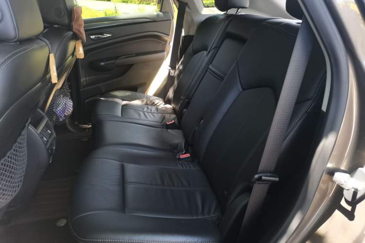 Used Cadillac SRX 2015 3.0L Comfort Version Left Rear Seat