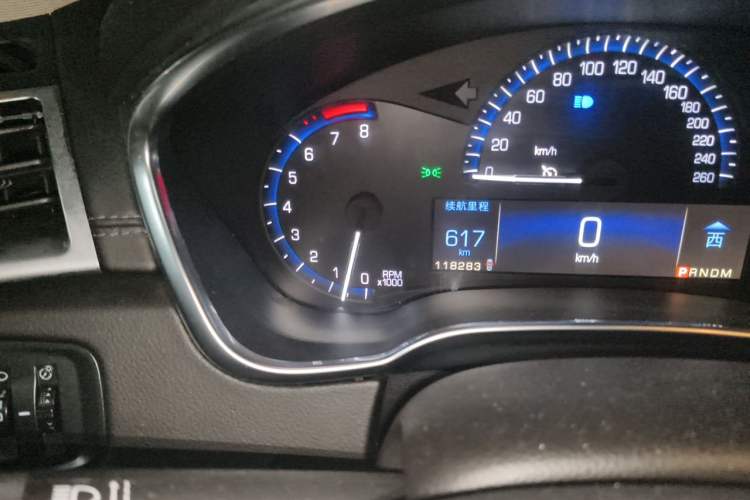 Used Cadillac SRX 2015 3.0L Comfort Version Odometer Close Up