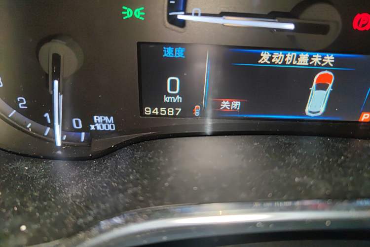 Used Cadillac SRX 2015 3.0L Comfort Version Odometer Close Up