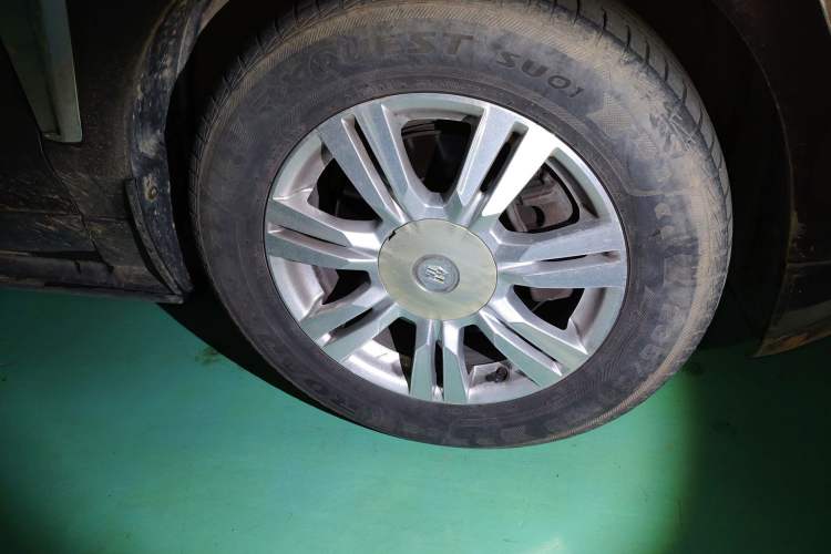 Used Cadillac SRX 2015 3.0L Comfort Version Right Front Wheel Hub