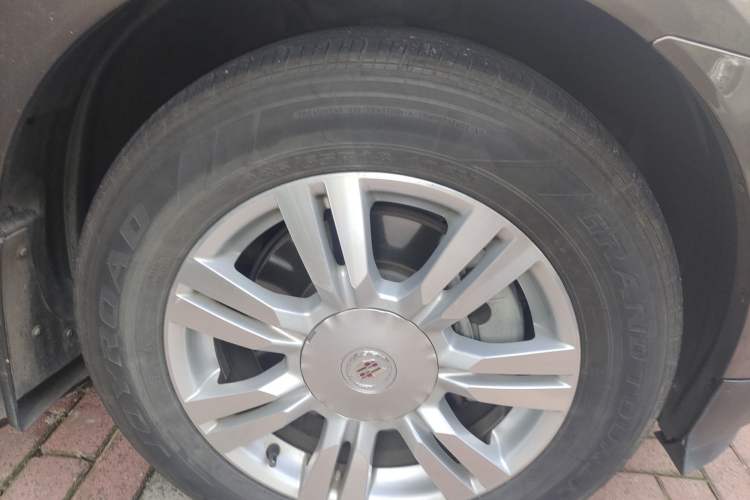 Used Cadillac SRX 2015 3.0L Comfort Version Right Front Wheel Hub