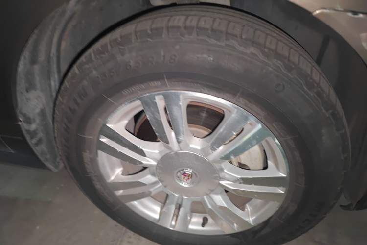 Used Cadillac SRX 2015 3.0L Comfort Version Right Front Wheel Hub