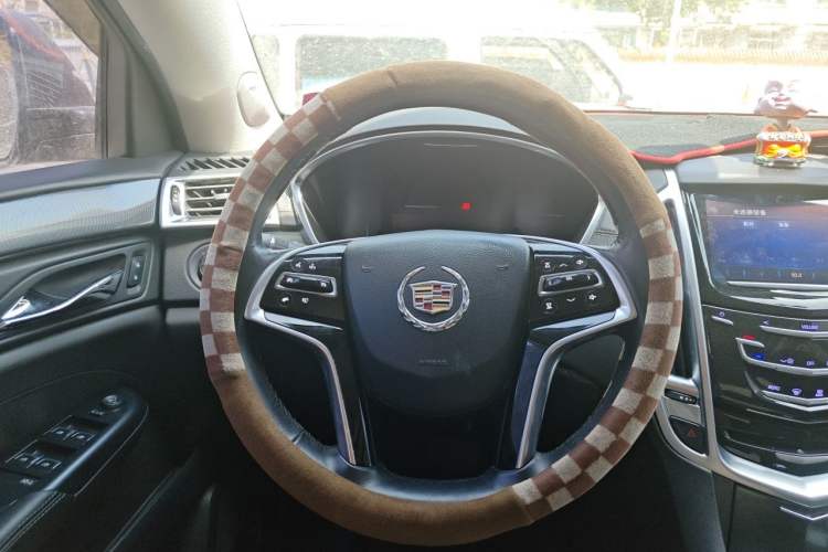Used Cadillac SRX 2015 3.0L Comfort Version Steering Wheel