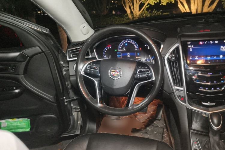Used Cadillac SRX 2015 3.0L Comfort Version Steering Wheel