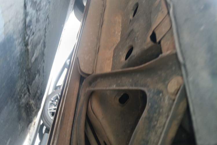 Used Cadillac SRX 2015 3.0L Elite Model Chassis Rear Left