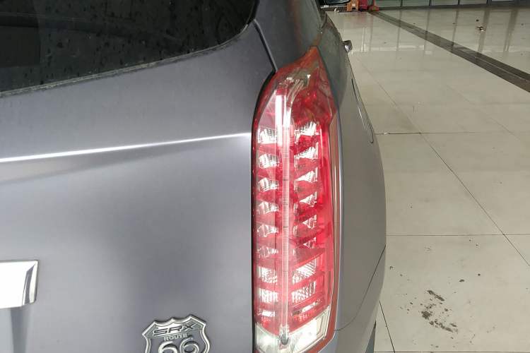 Used Cadillac SRX 2015 3.0L Comfort Version Exterior 3