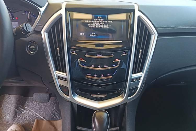 Used Cadillac SRX 2015 3.0L Comfort Version Audio And AC Panel