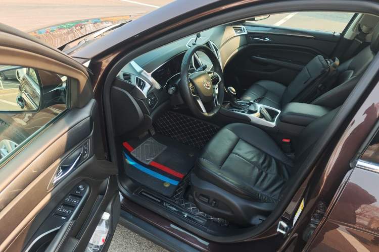 Used Cadillac SRX 2015 3.0L Comfort Version Driver Seat