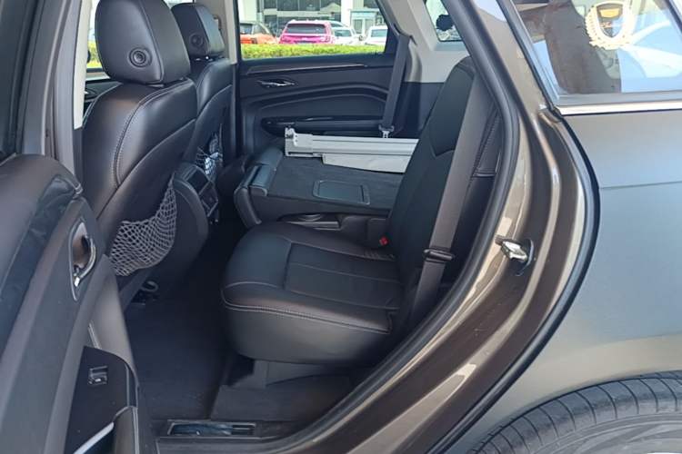 Used Cadillac SRX 2015 3.0L Comfort Version Left Rear Seat