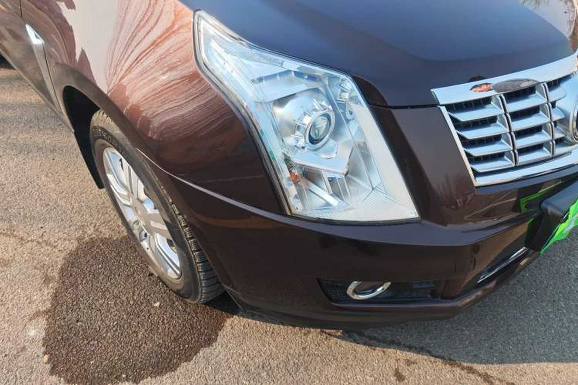 Used Cadillac SRX 2015 3.0L Comfort Version Right Front Headlight