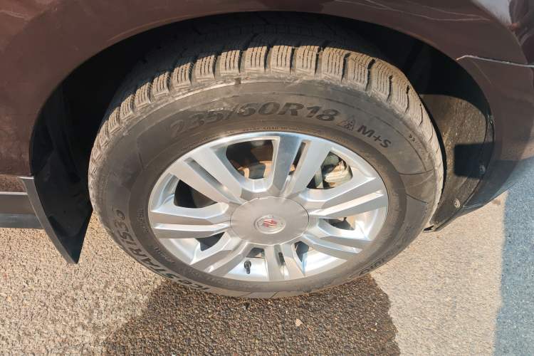 Used Cadillac SRX 2015 3.0L Comfort Version Right Front Wheel Hub
