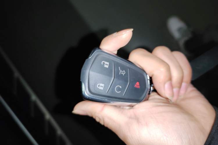 Used Cadillac SRX 2015 3.0L Elite Model Vehicle Key