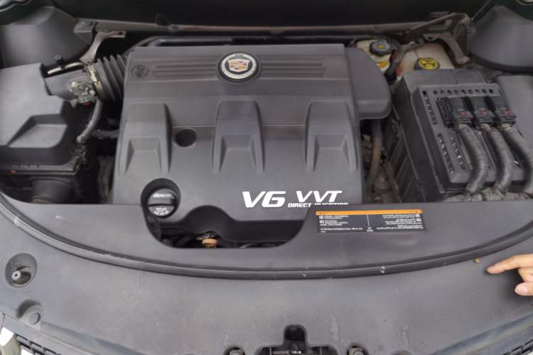 Used Cadillac SRX 2015 3.0L Elite Model Engine Bay
