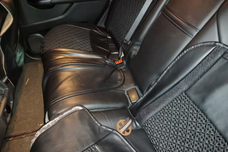 Used Cadillac SRX 2015 3.0L Elite Model Left Rear Seat