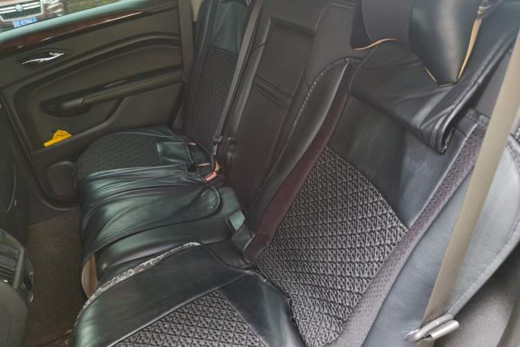 Used Cadillac SRX 2015 3.0L Elite Model Left Rear Seat