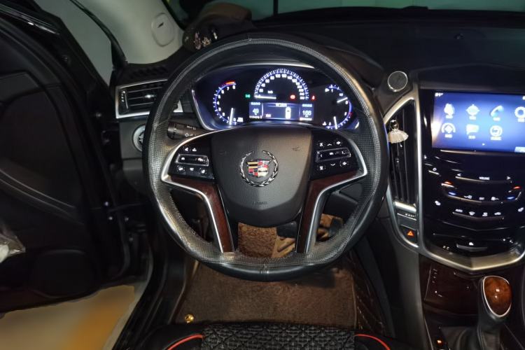 Used Cadillac SRX 2015 3.0L Elite Model Steering Wheel