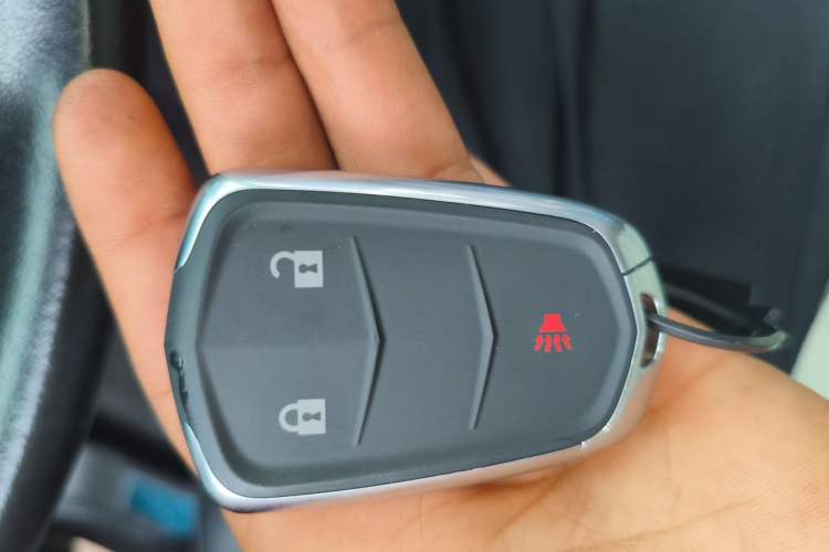 Used Cadillac SRX 2015 3.0L Comfort Version Vehicle Key
