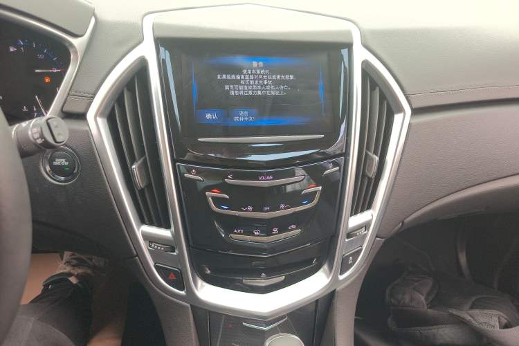 Used Cadillac SRX 2015 3.0L Comfort Version Audio And AC Panel