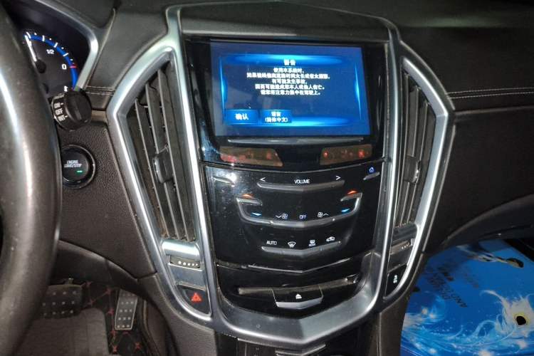 Used Cadillac SRX 2015 3.0L Comfort Version Audio And AC Panel