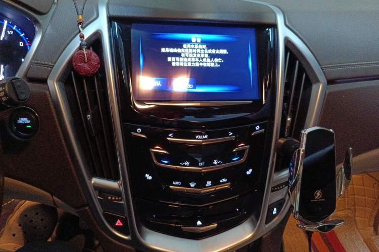 Used Cadillac SRX 2015 3.0L Elite Model Audio And AC Panel
