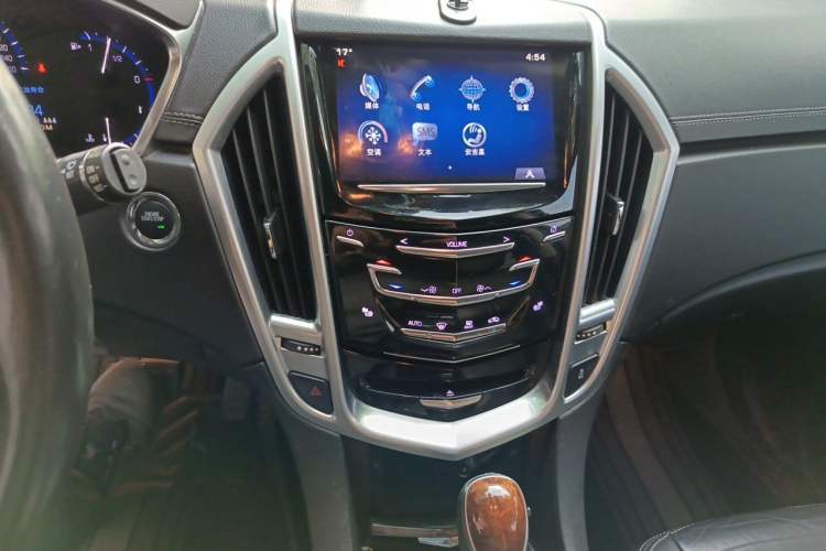 Used Cadillac SRX 2015 3.0L Elite Model Audio And AC Panel
