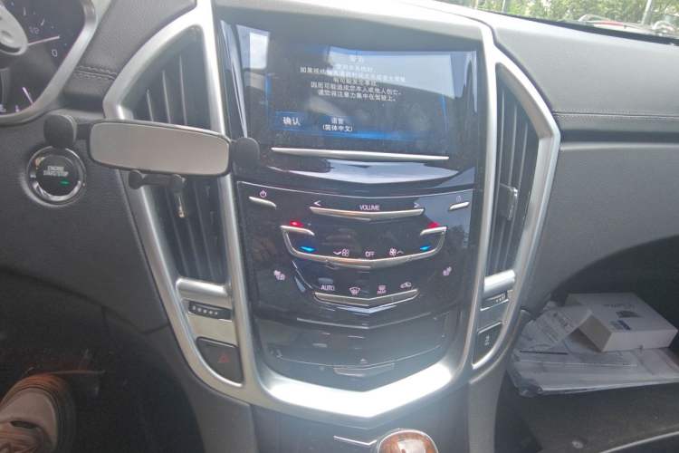 Used Cadillac SRX 2015 3.0L Elite Model Audio And AC Panel