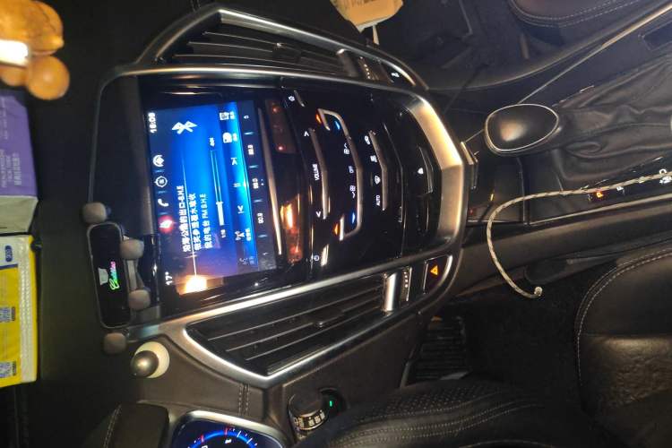 Used Cadillac SRX 2015 3.0L Comfort Version Audio And AC Panel