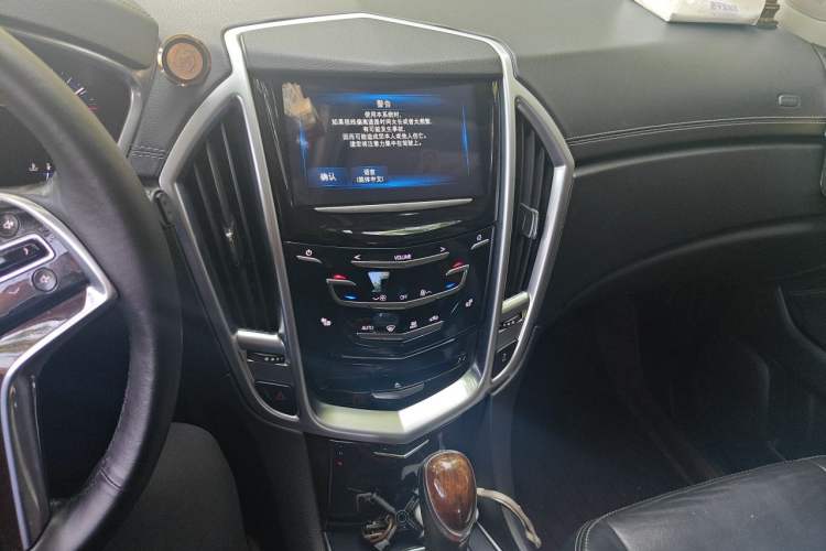 Used Cadillac SRX 2015 3.0L Elite Model Audio And AC Panel