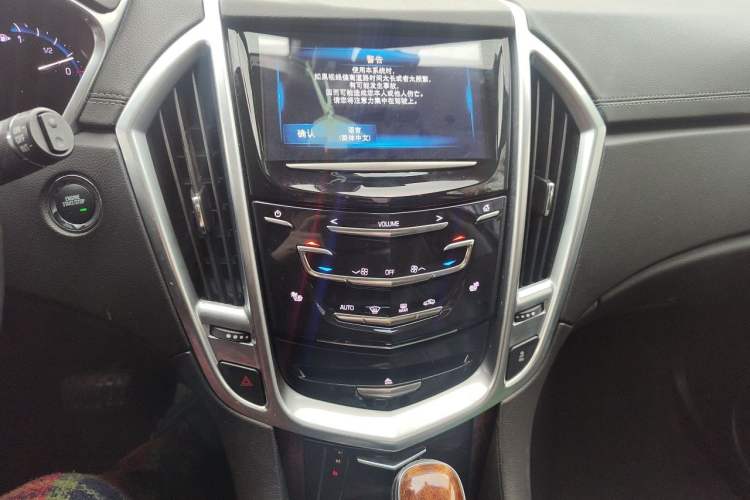 Used Cadillac SRX 2015 3.0L Elite Model Audio And AC Panel