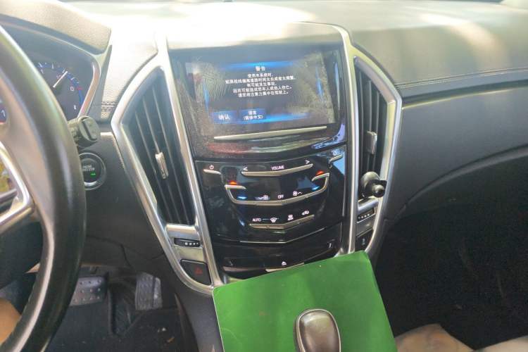 Used Cadillac SRX 2015 3.0L Comfort Version Audio And AC Panel