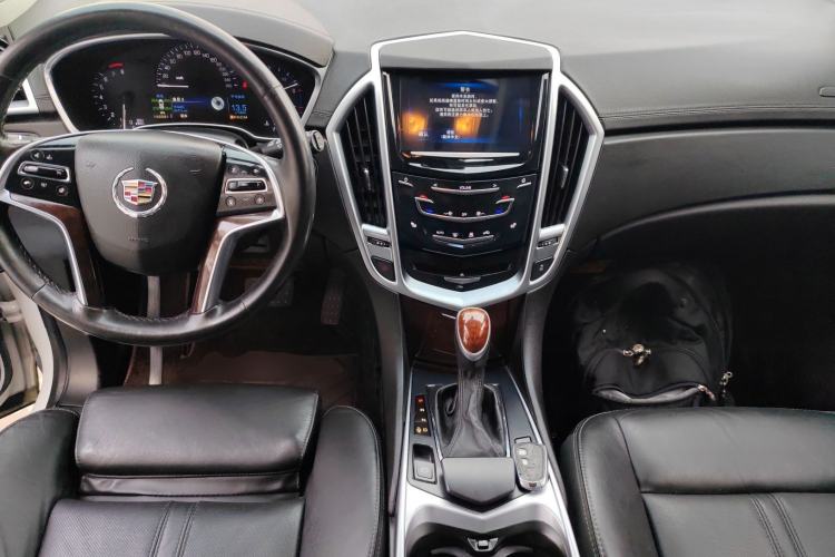 Used Cadillac SRX 2015 3.0L Elite Model Center Console