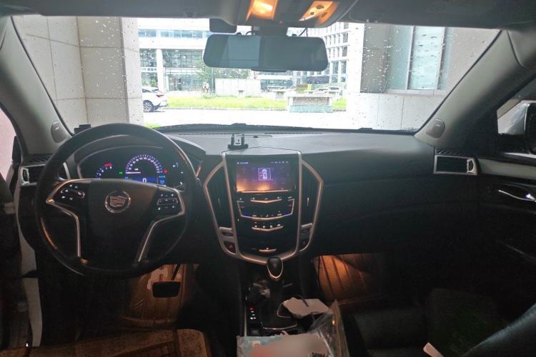 Used Cadillac SRX 2015 3.0L Comfort Version Center Console