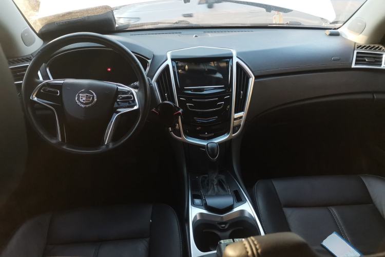 Used Cadillac SRX 2015 3.0L Comfort Version Center Console