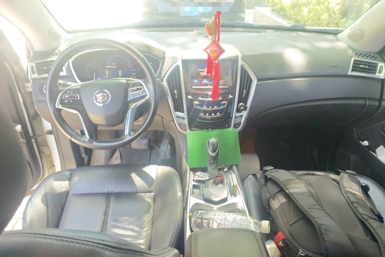 Used Cadillac SRX 2015 3.0L Comfort Version Center Console