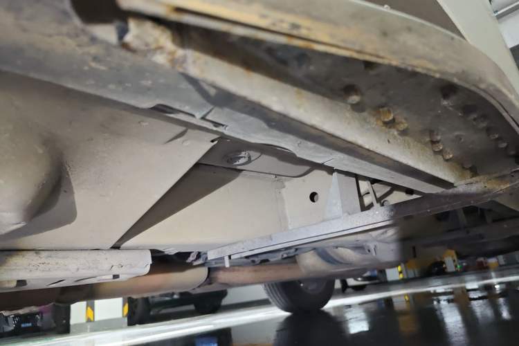 Used Cadillac SRX 2015 3.0L Elite Model Chassis Front Left