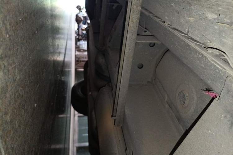 Used Cadillac SRX 2015 3.0L Elite Model Chassis Front Right