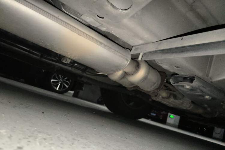 Used Cadillac SRX 2015 3.0L Elite Model Chassis Front Right