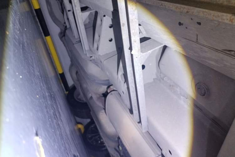 Used Cadillac SRX 2015 3.0L Elite Model Chassis Front Right