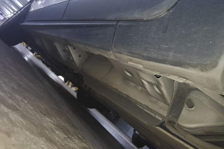 Used Cadillac SRX 2015 3.0L Elite Model Chassis Rear Left