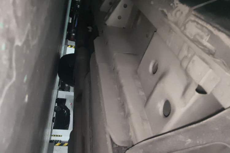 Used Cadillac SRX 2015 3.0L Elite Model Chassis Rear Left
